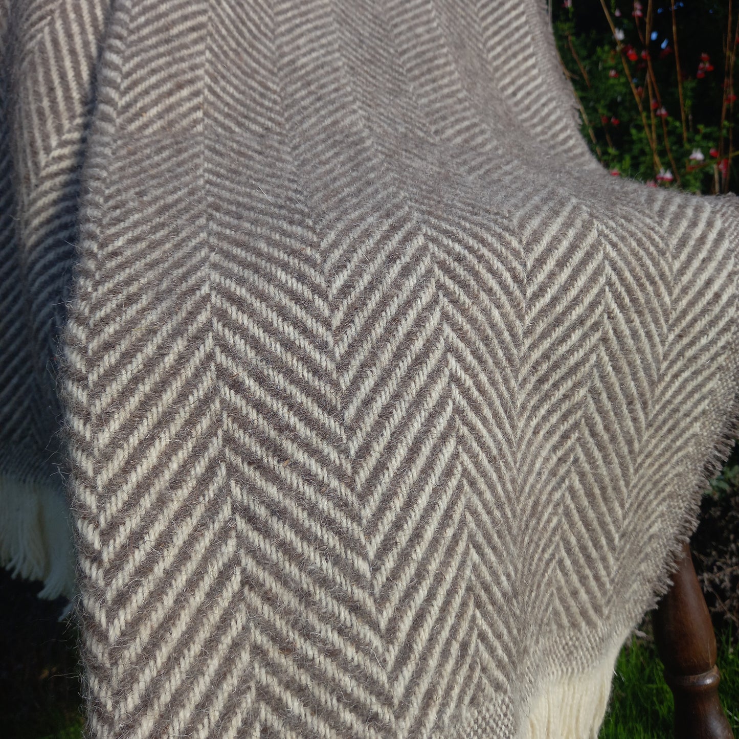 Chevron Tibet Throw - Chestnut with Cream Fringe (200 x 146 cm)