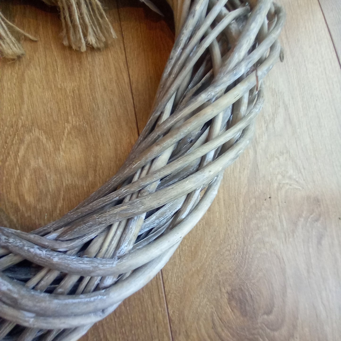 Natural Willow Heart 40cm white washed