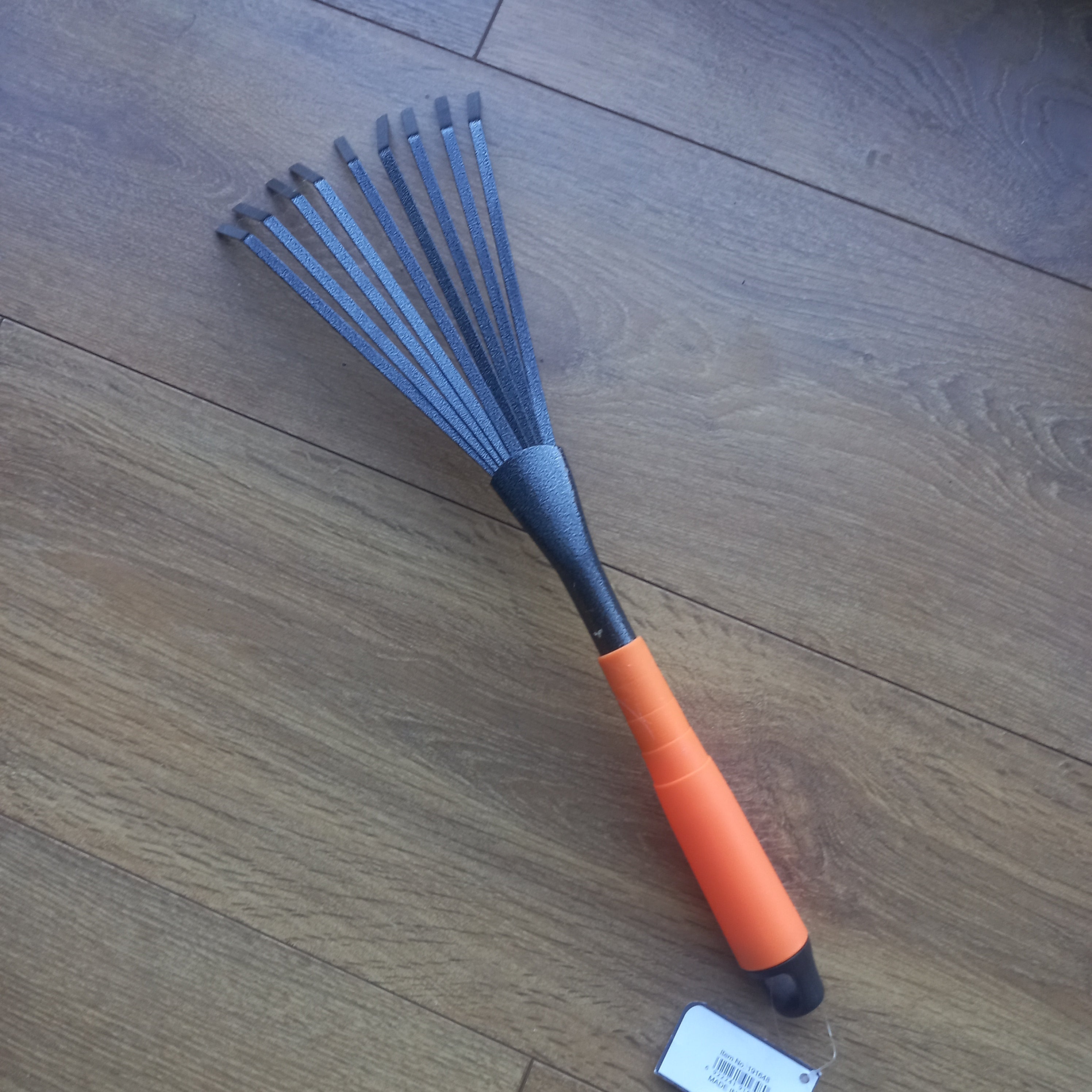 Mini Hand Rake – Park Farm Plants