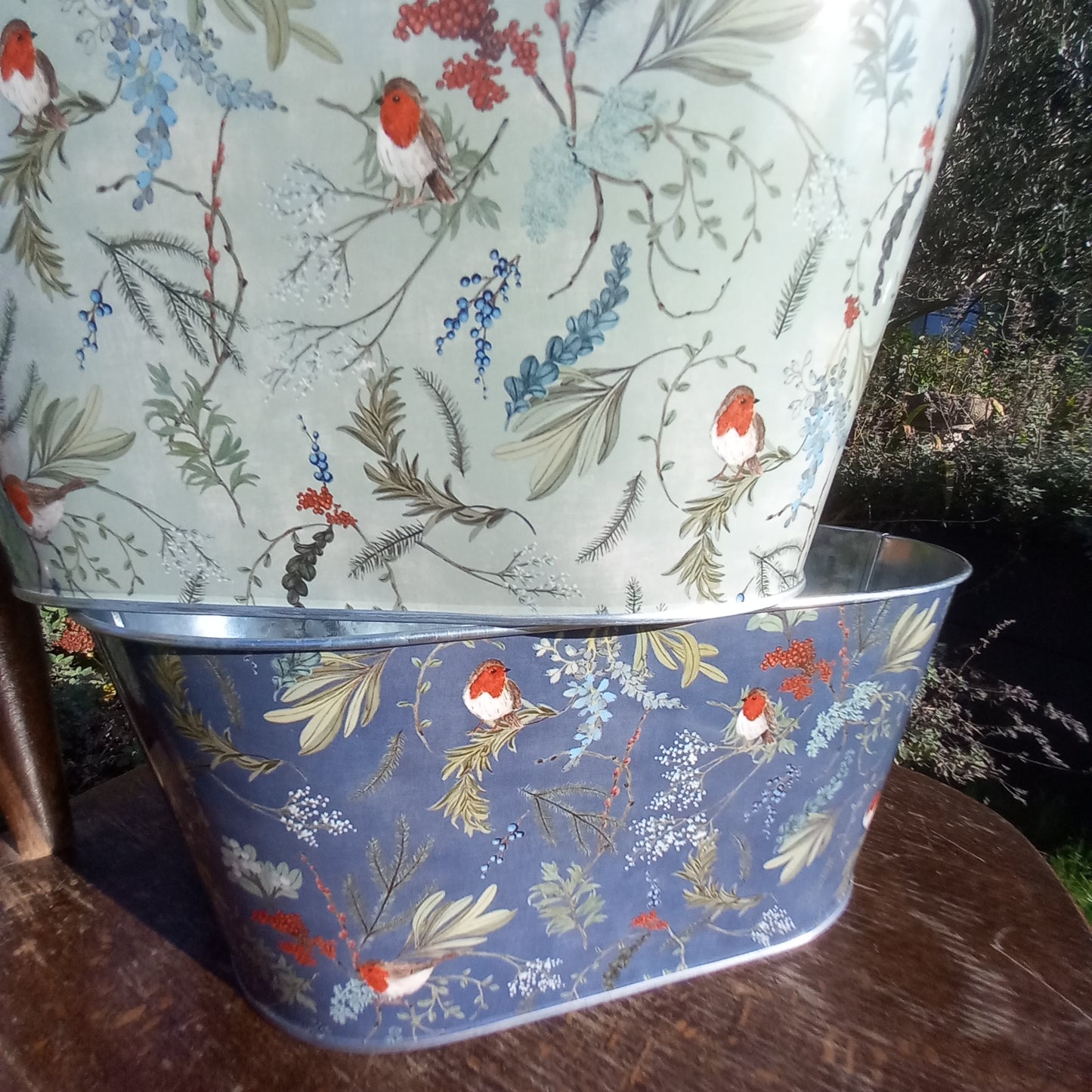 Tin Trough robin design